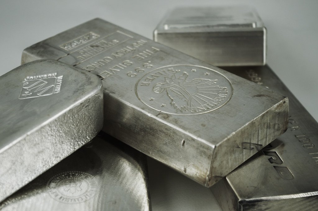 dailyreckoning.com - Adam Sharp - The Great Silver Debate
